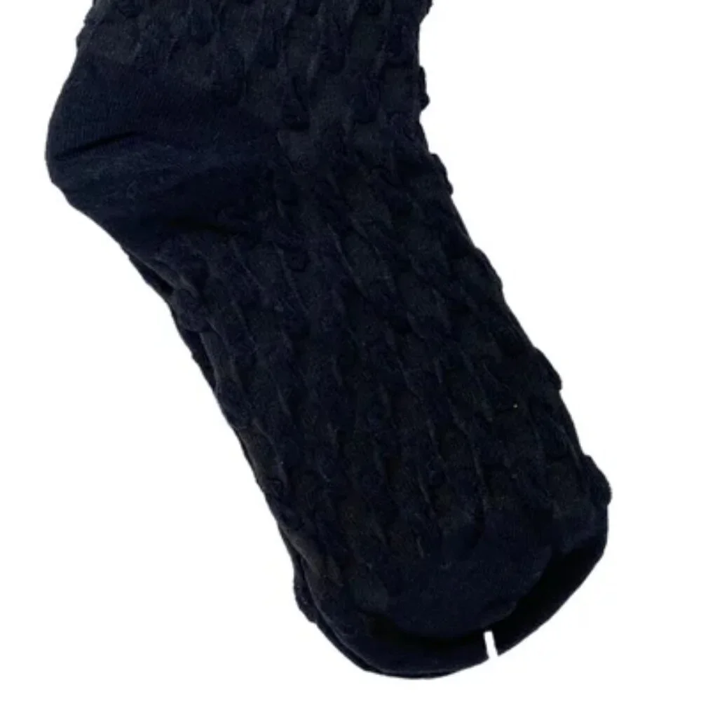 NWT Lida Bubble Texture Black Crew Socks